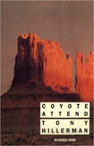 Coyote attend Tony Hillerman