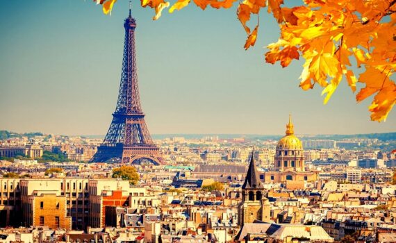 5 guides de voyage pour visiter Paris