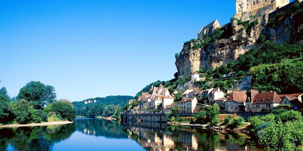5 guides de voyage pour visiter la Dordogne (Périgord)