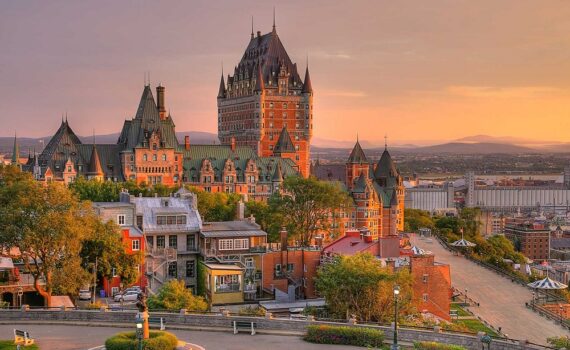 5 guides de voyage pour visiter le Québec