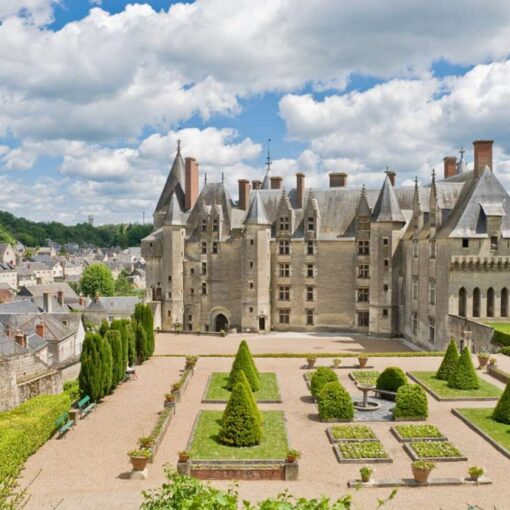 8 livres pour tout savoir sur les châteaux de la Loire