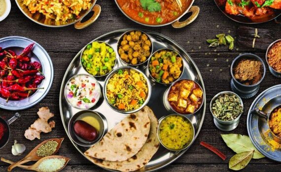 10 super livres de cuisine indienne : des brochettes de poulet tandoori aux naans au fromage