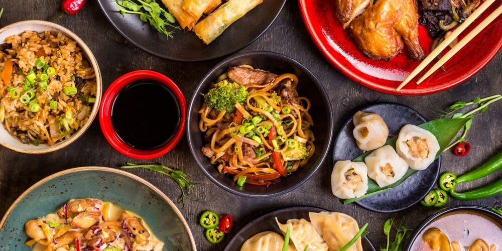 12 super livres de cuisine chinoise : des raviolis vapeur aux pâtés impériaux, des soupes de nouilles aux travers de porc caramélisés