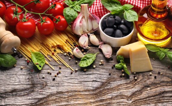 12 super livres de cuisine italienne : de l'osso buco à la milanaise aux fèves à la sicilienne