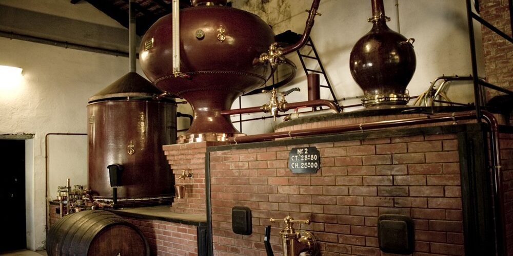 5 livres de référence sur la distillation pour fabriquer ses eaux-de-vie comme autrefois