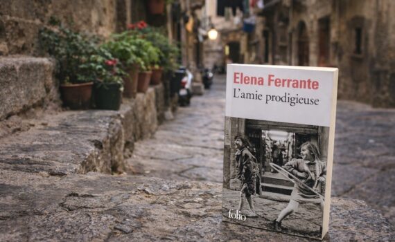Que lire après « L'amie prodigieuse » d'Elena Ferrante ?